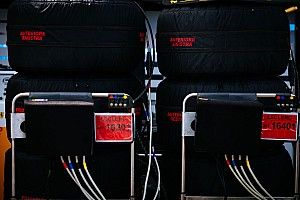 Az F1-es mezőny Bahreinben szépen betárazott a leglágyabb keverékből
