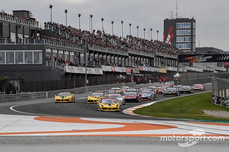 Ferrari Challenge Europe: a Valencia Smeeth, Danis, Cheung e Jansen si impongono in Gara 1