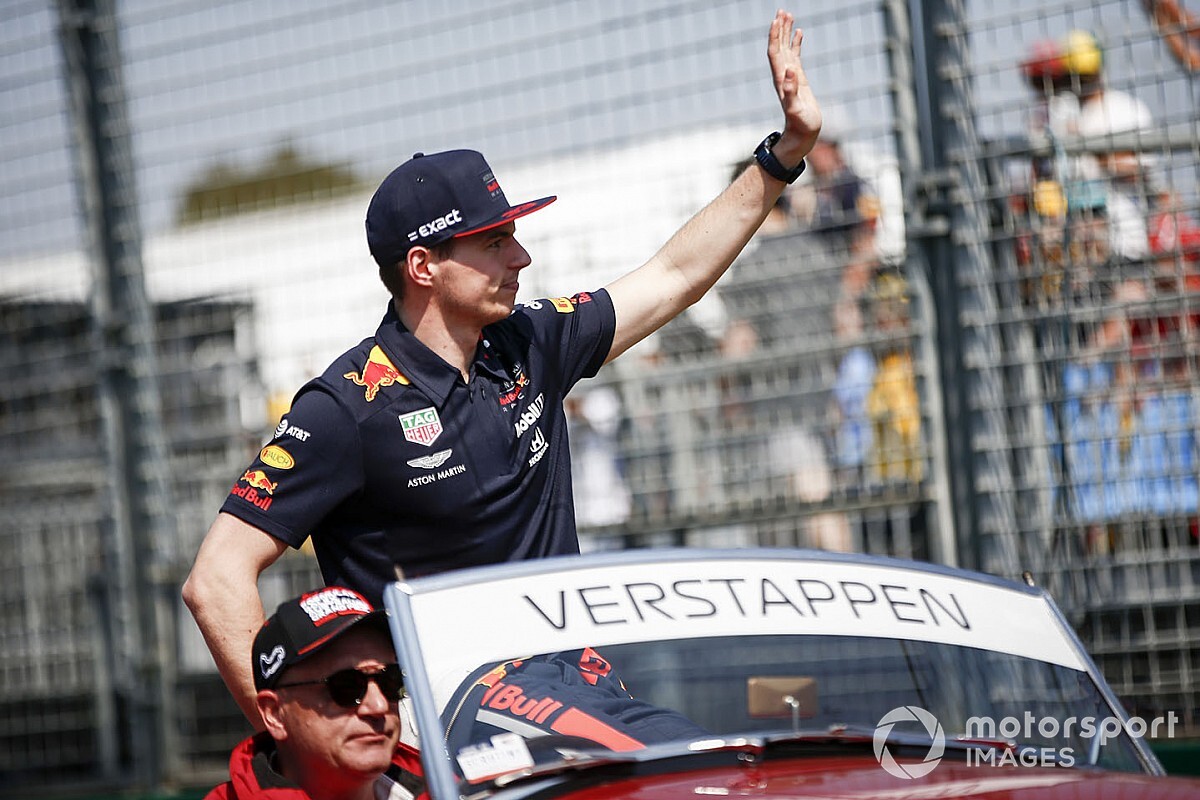 Kubica megvédte Verstappent és a vezetési stílusát