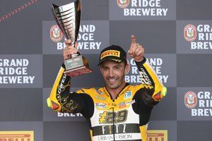 Iannone se da una segunda oportunidad cuatro años después