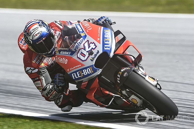 Dovizioso: "Márquez es más competitivo que el año pasado"