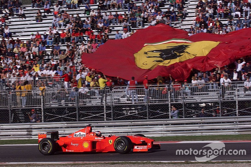 Vettel afirma: "Nem Schumacher é maior do que a Ferrari"
