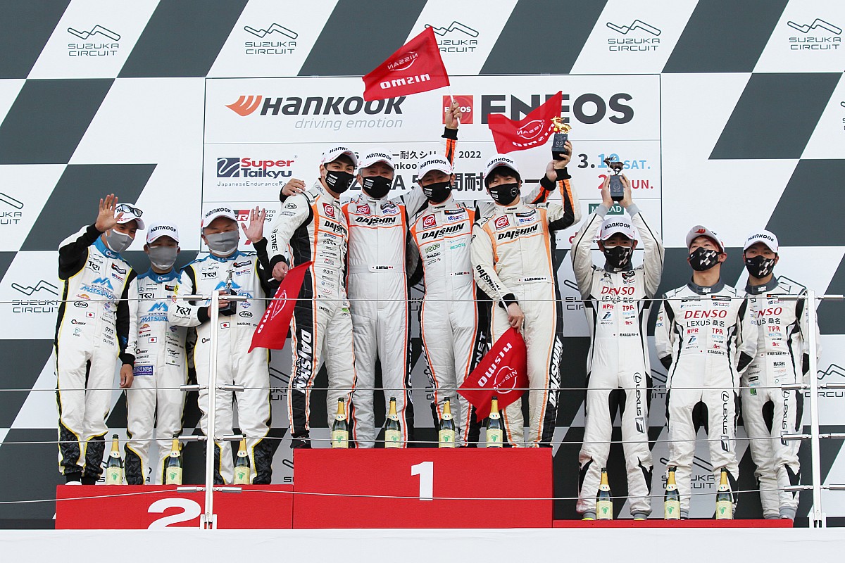 スーパー耐久開幕戦鈴鹿5時間は終盤にまさかの展開 Daishin Gt3 Gt Rが開幕戦を制す