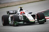 Ralph Boschung Diganjar Penalti Grid di Feature Race F2 Baku