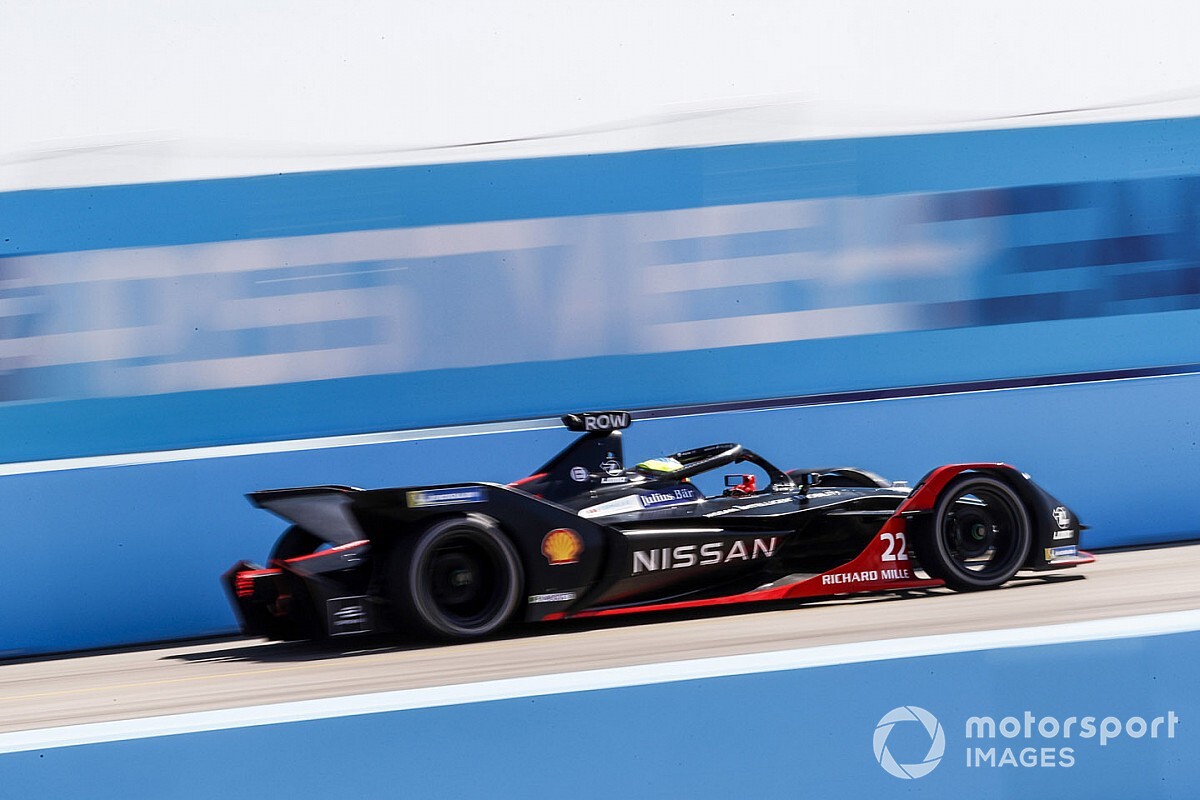 Rowland wint vijfde Formule E-race Berlijn, Frijns finisht op P2