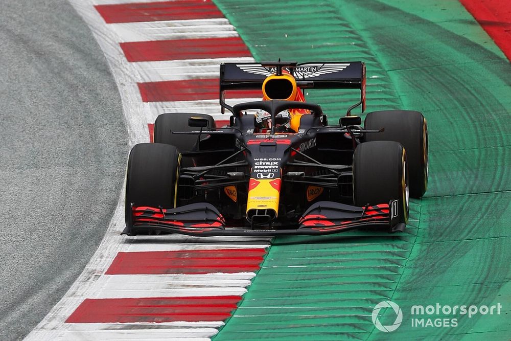 Verstappen blames damaged wing for gap to front