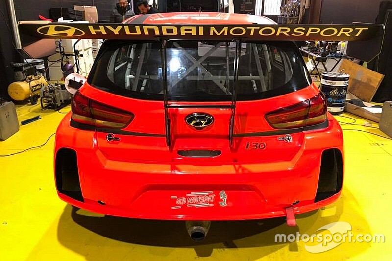 Guastamacchia nel TCR Italy con la Hyundai del Team Aggressive