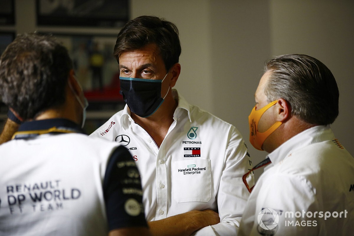 Toto Wolff szerint Verstappen a favorit holnap