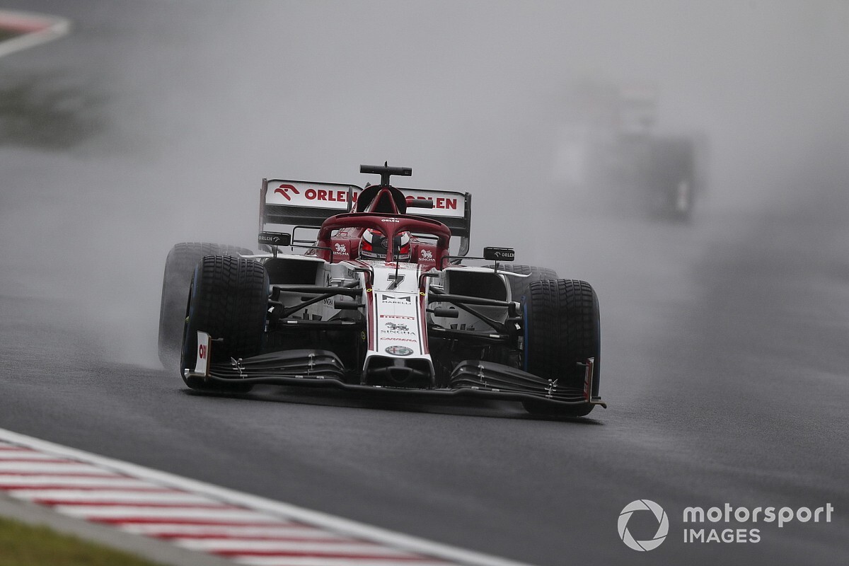 Hungaroring'de beklenen yağmur başladı!