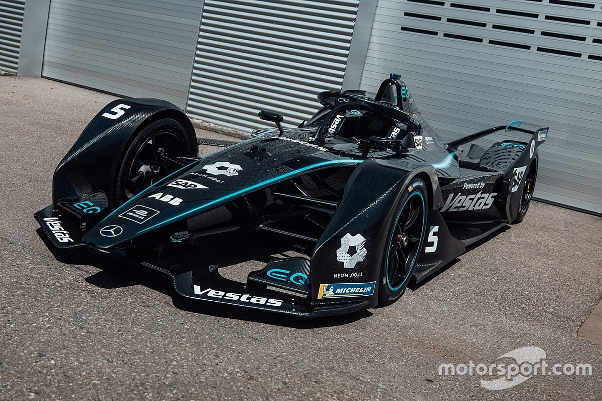Czarne Mercedesy w Formule E