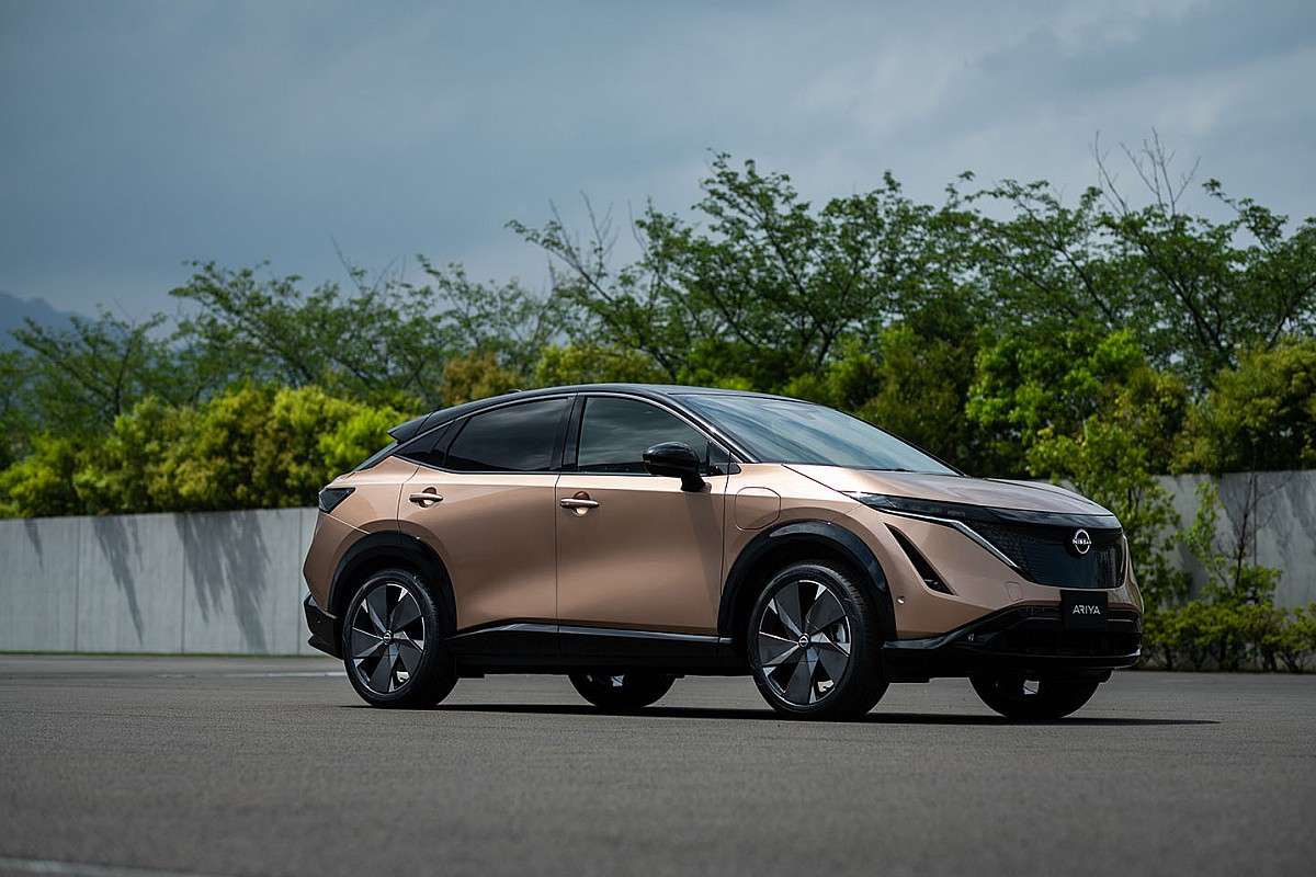 Elektryczny crossover coupe Nissana