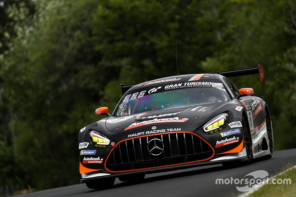 HRT wygrywa na Nordschleife