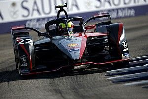 Rowland en pole position, les Champions en fond de grille