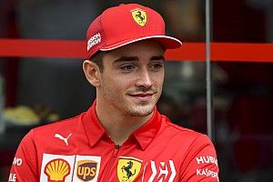 Леклера не мотивировали нападки Red Bull и Mercedes