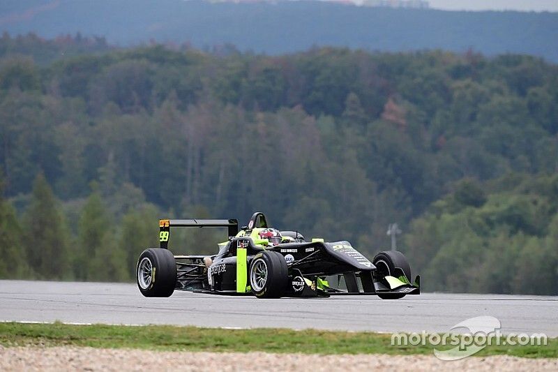 Andrea Cola vince il titolo della Topjet F2000 Italian Trophy