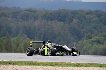 Andrea Cola vince il titolo della Topjet F2000 Italian Trophy