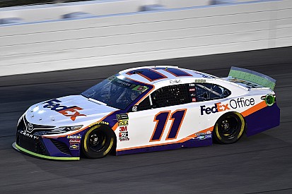 Denny Hamlin passes Truex, takes Stage 2 win at Kansas