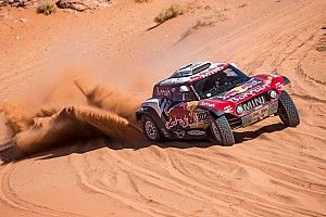 Dakar, Auto, Tappa 4: MINI vola anche con Peterhansel