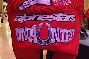 "Desmodovi" deja paso a "Undaunted" (Impávido)