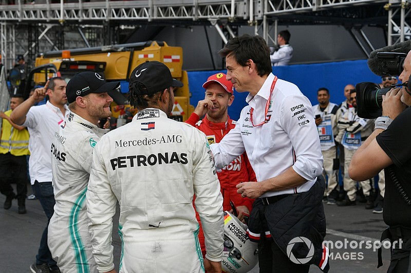 Wolff: "Bottas ve Hamilton'a eşit ekipman vereceğiz"