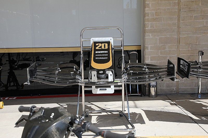 Haas F1 Team VF-19, front wing