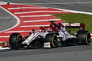 Raikkonen tops second day of F1 testing