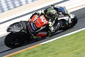 Crutchlow nem örül, hogy a Honda kirámolta a csapatát