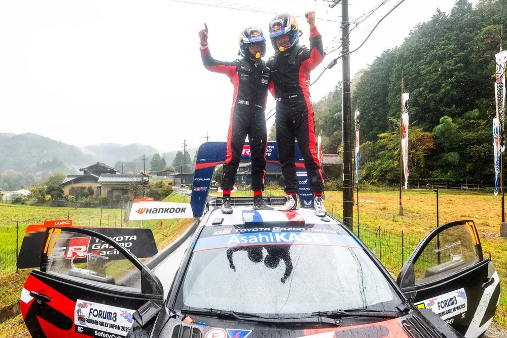 S&eacute;bastien Ogier, Vincent Landais, Toyota Gazoo Racing WRT Toyota GR Yaris Rally1