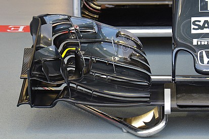 Technique - L'aileron avant McLaren à Singapour