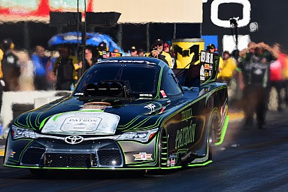 Fractured pelvis threatens DeJoria’s championship chances