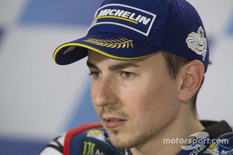 Joining Ducati “a bold choice” for Lorenzo, says Rossi