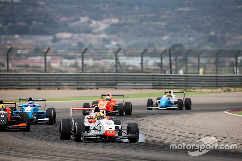 Lando Norris domina anche Gara 3 ad Aragon