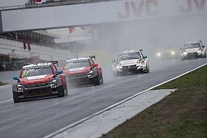 Huff: Muller's antics result of losing to Lopez