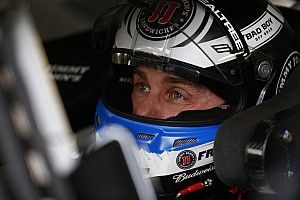 Video: Post-race altercation between teammates Harvick and Busch