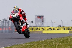 Ducati fait du contrat de Chaz Davies une priorité