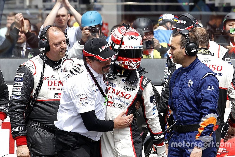 Retro: Het hartverscheurende verlies van Toyota in Le Mans in 2016