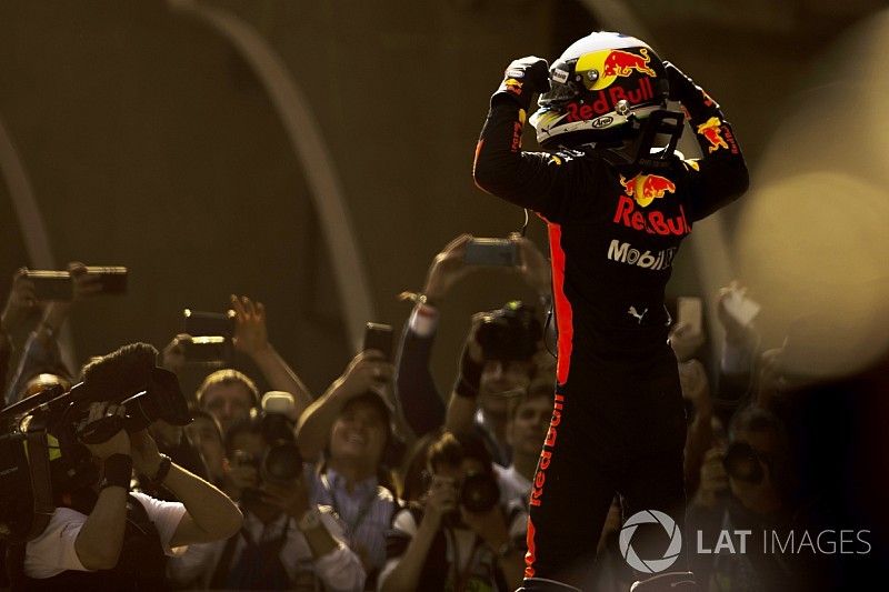 Le vainqueur Daniel Ricciardo, Red Bull Racing