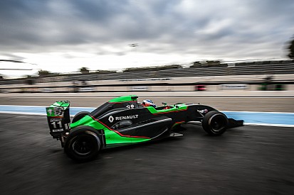 Verschoor met 0.096 seconde boven snelste tijd op ‘vernieuwd’ Paul Ricard
