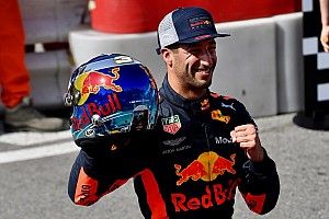 Ricciardo gana la pole para Mónaco y Pérez en noveno