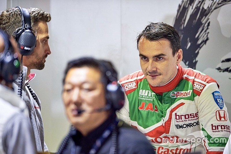WTCC: Michelisz második az idő előtt leintett Főfutamon