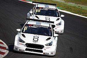 Marrakech, Libere 1: le Hyundai di Björk e Muller volano sull'acqua