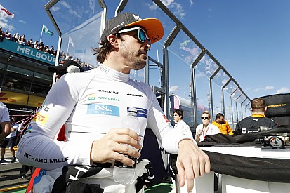 Fernando Alonso beruhigt: McLaren kann mit Druck umgehen