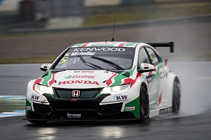 Motegi WTCC: Michelisz beats Catsburg to take pole