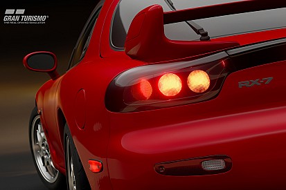 Négy játék, egy autó: Így csapathatod a Mazda RX-7-tel a különböző autós játékokban