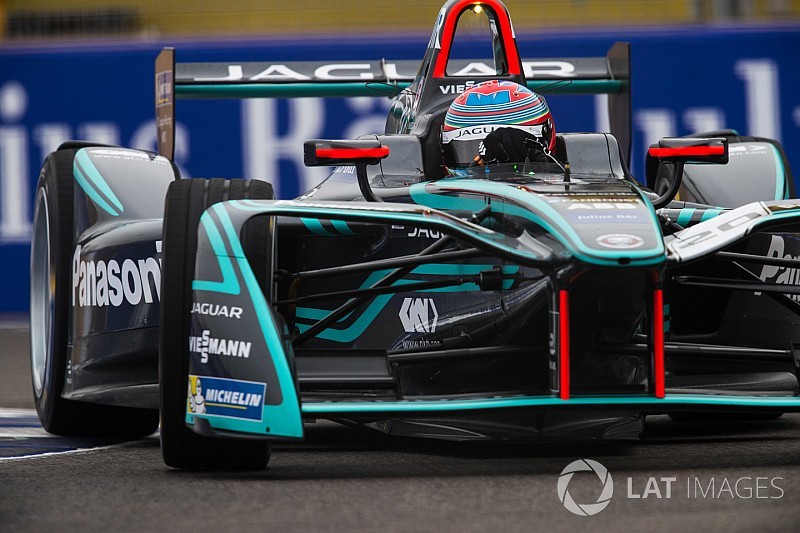Rookie Test - Di Resta en tête à mi-journée