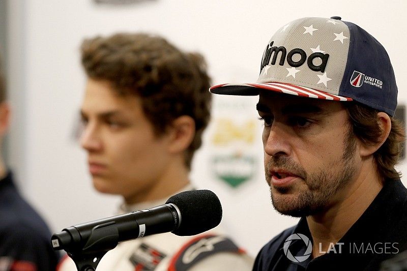 Norris erkent: "F1-toekomst afhankelijk van Alonso"