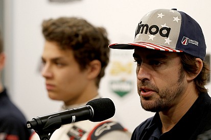 Norris admits his F1 future depends on Alonso