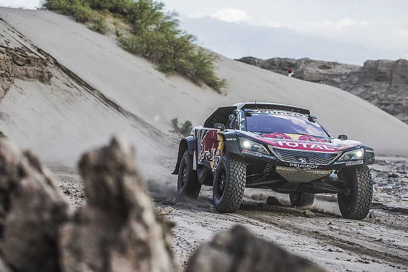 Vídeo: La etapa 12 de coches en el Dakar