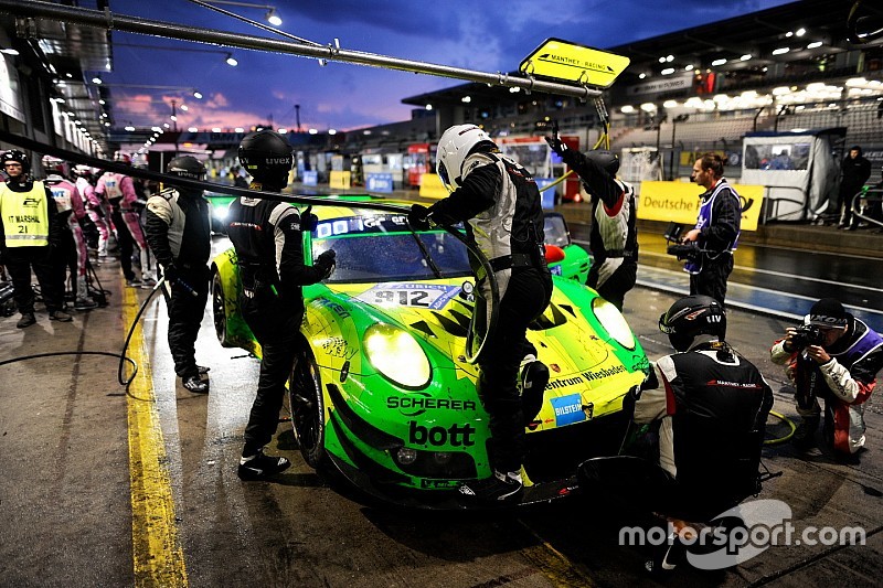 Elfde eindzege voor Porsche in de 24 uur van de Nürburgring