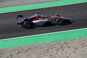 Barcelona GP3: Pulcini beats Mazepin to first pole of 2018